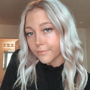 Meet your Posher, Whitney